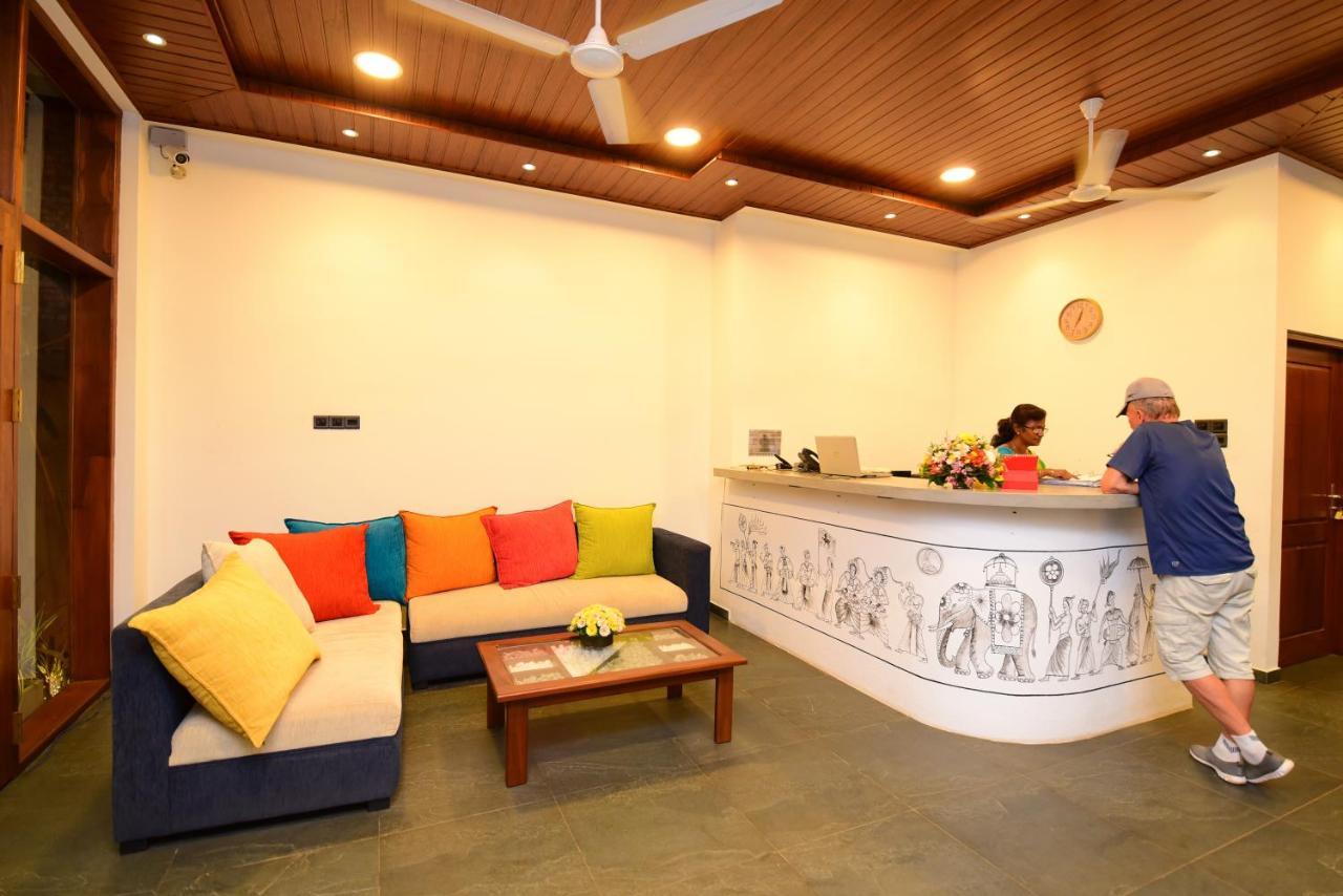Chaaya Inn Hotel Hikkaduwa Exteriör bild